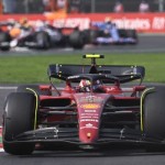 Pebalap tim Ferrari Carlos Sainz menjalani Grand Prix Meksiko, Sirkuit Hermanos Rodriguez, Minggu (30/10/2022) (AFP/RODRIGO ARANGUA)-1668225009