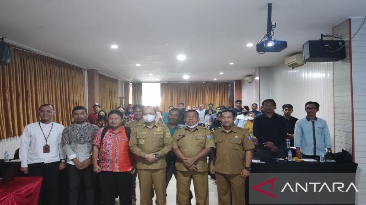 Pemkab Bangka Tengah gelar pelatihan bisnis homestay bagi anggota Pokdarwis, Senin (14/11/2022) (ANTARA/Ahmadi)