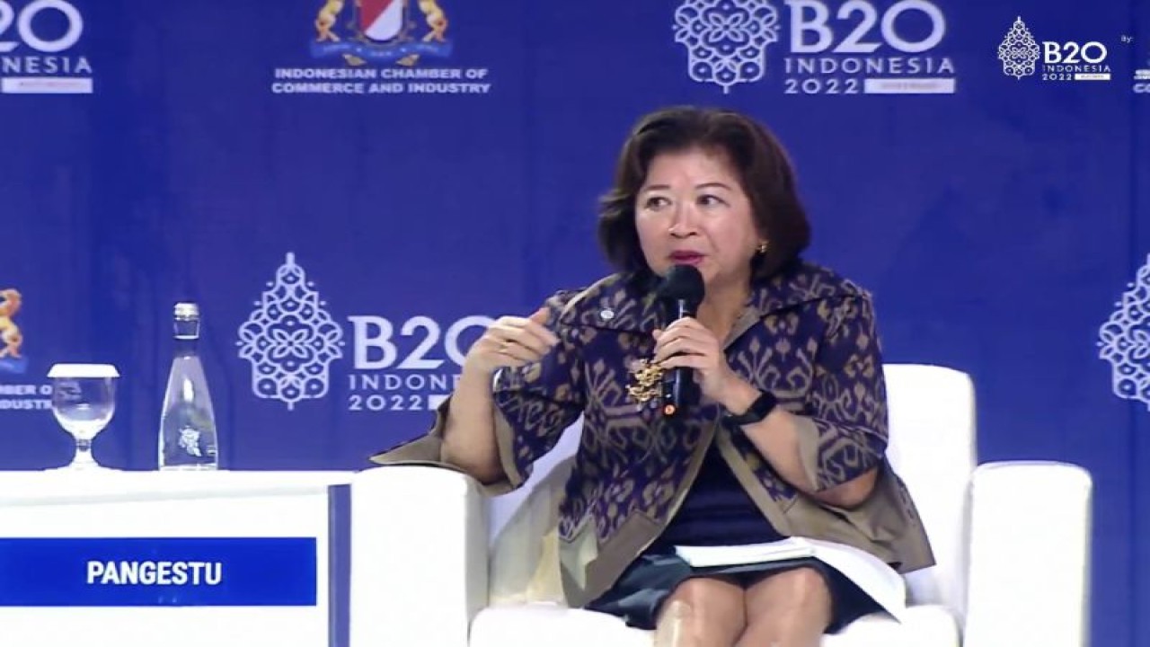 Tangkapan layar Direktur Pelaksana Pengembangan Kebijakan dan Kerja Sama Bank Dunia Mari Elka Pangestu dalam B20 Summit Indonesia 2022 di Nusa Dua, Bali, Senin (14/11/2022). (ANTARA/AstridFaidlatulHabibah)