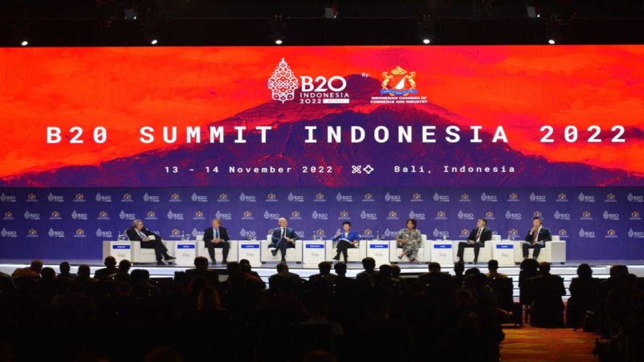 Perhelatan B20 Summit sebagai rangkaian dari perhelatan KTT G20 di Bali, Senin. (ANTARA/ HO Royal Golden Eagle Group)