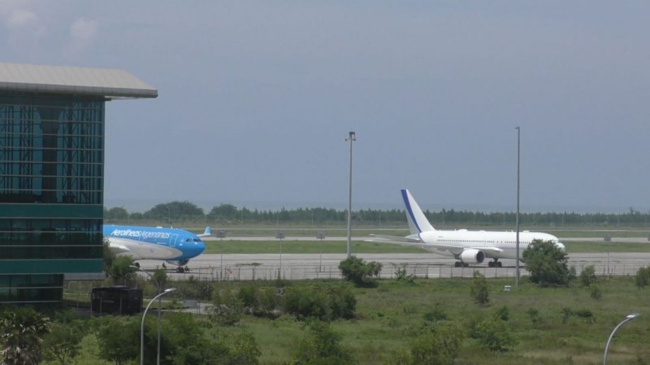 Pesawat Argentina dan Arab Saudi parkir di Bandara Internasional Yogyakarta, Kabupaten Kulon Progo. ANTARA/HO-Dokumen istimewa