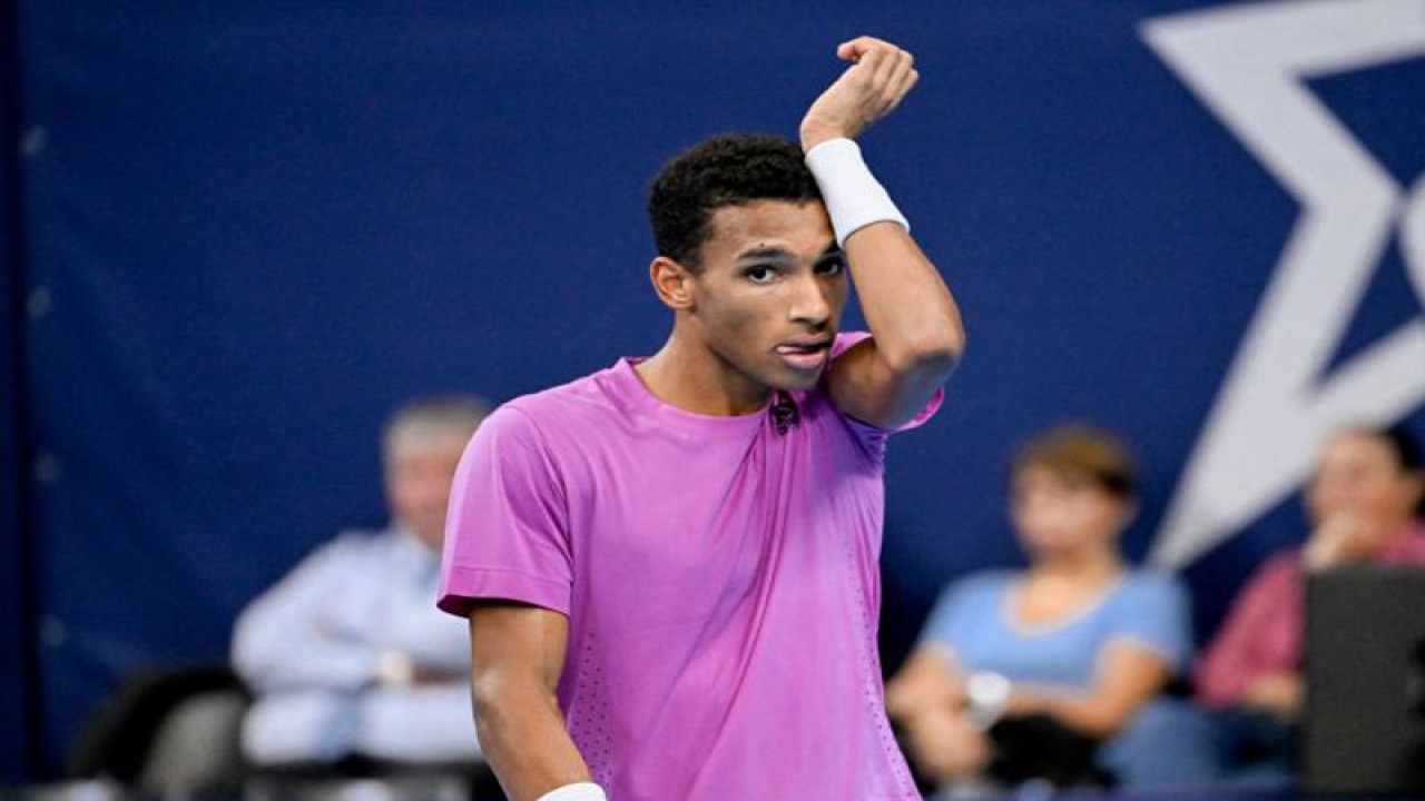 Petenis asal Kanada Felix Auger-Aliassime. AFP/LAURIE DIEFFEMBACQ.