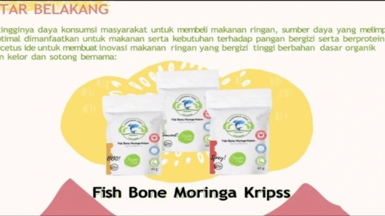 Produk camilan makanan berbahan dasar daun kelor dan tulang sotong yang digagas tim Moringa Sea Universitas Airlangga Surabaya. (ANTARA/HO-Humas Unair)