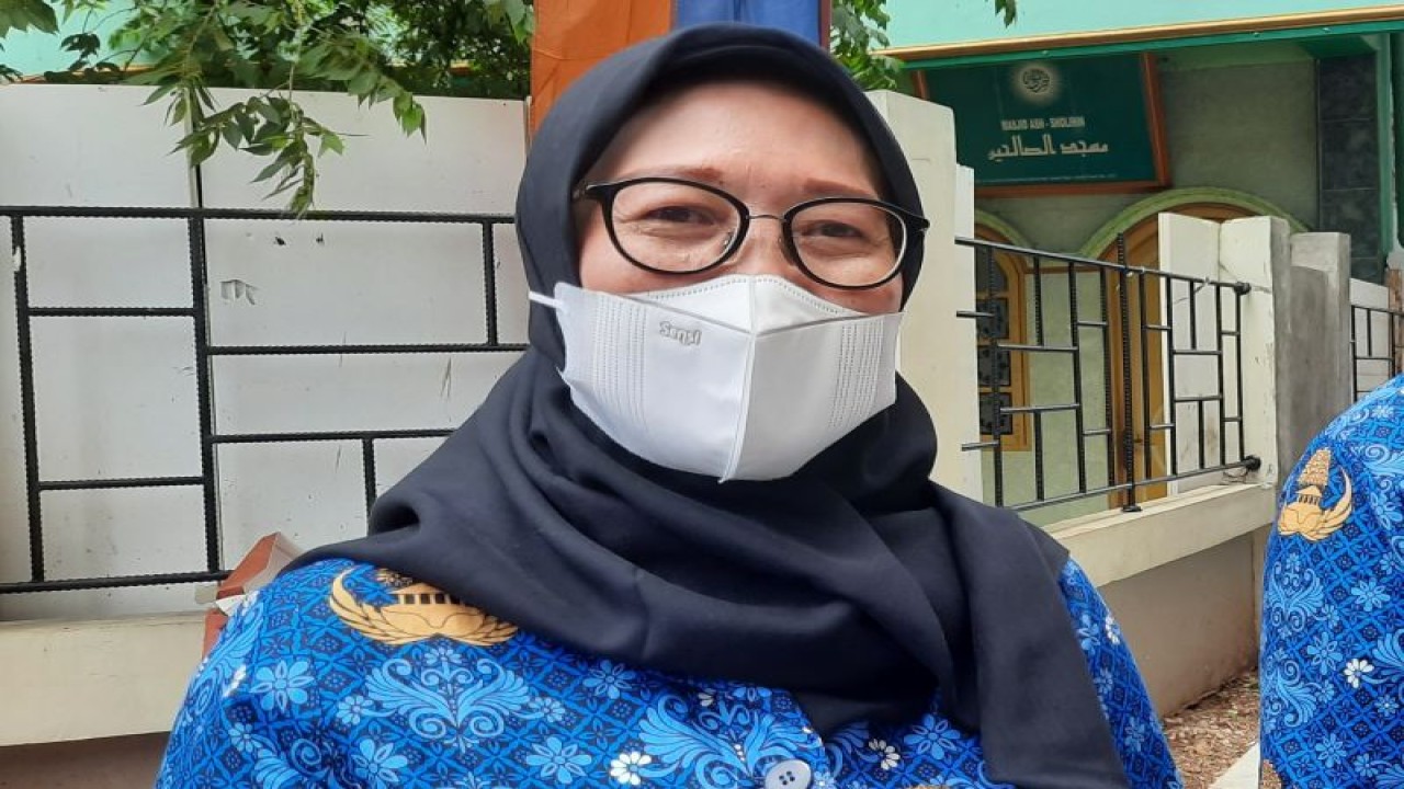 Kepala Suku Dinas Kesehatan Jakarta Pusat Rismasari di Jakarta, Senin (28/10/2022). (ANTARA/Ulfa Jainita)