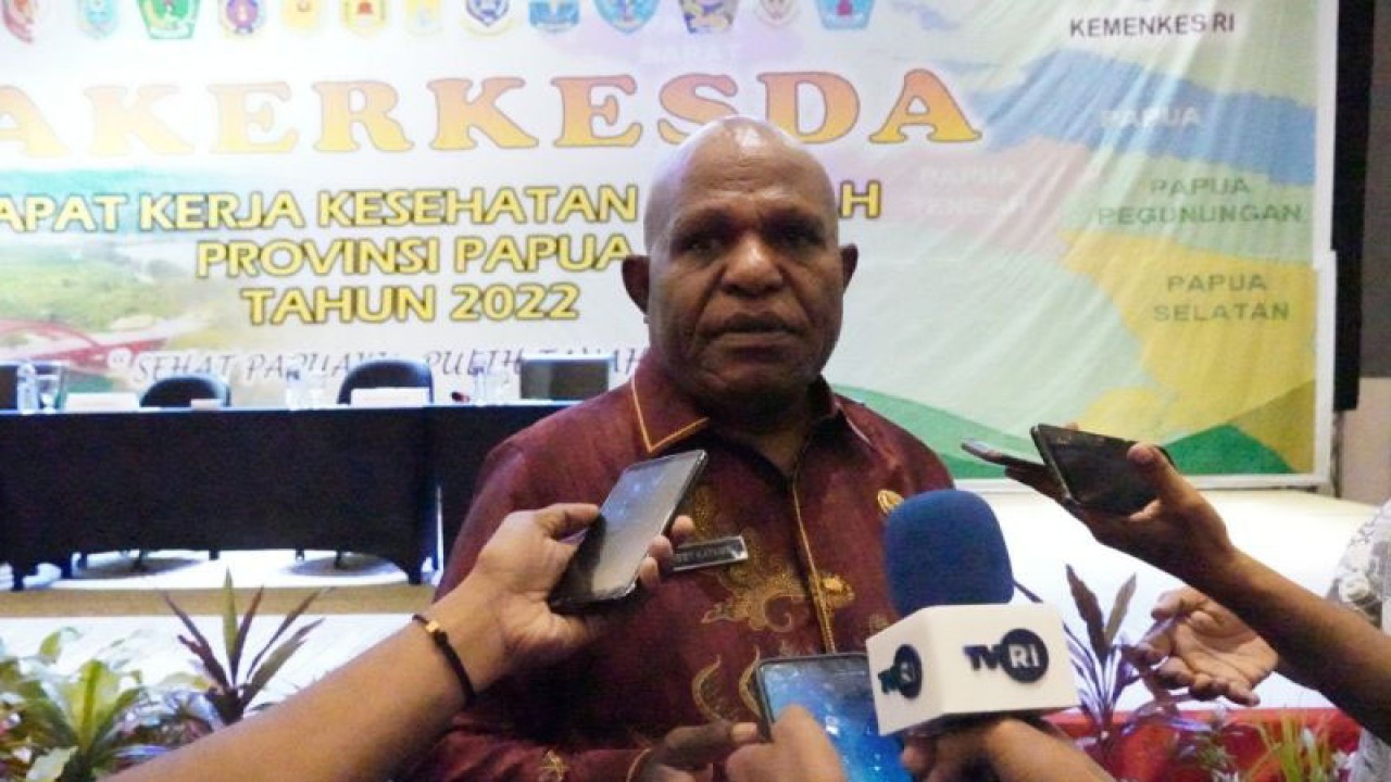 Kepala Dinas Kesehatan Provinsi Papua Robby Kayame. (ANTARA/Ardiles Leloltery)