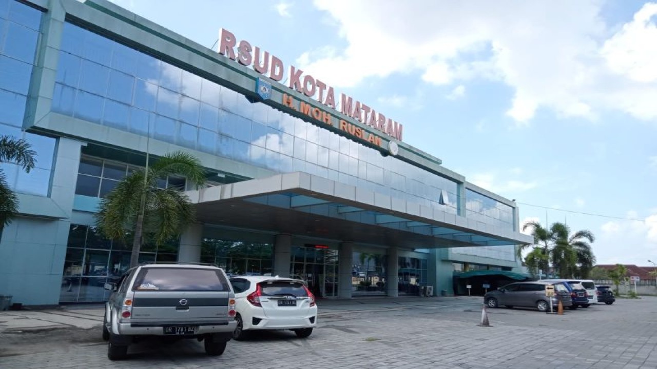 Gedung Rumah Sakit Umum Daerah (RSUD) Kota Mataram, Provinsi Nusa Tenggara Barat. (FOTO ANTARA/Nirkomala)