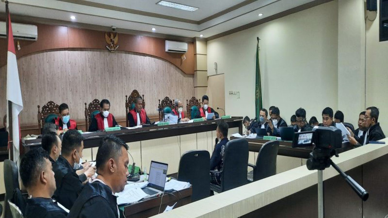 Sidang perkara terdakwa Mardani H Maming digelar di Pengadilan Tipikor Banjarmasin, Kamis (24/11/2022). (ANTARA/Firman)