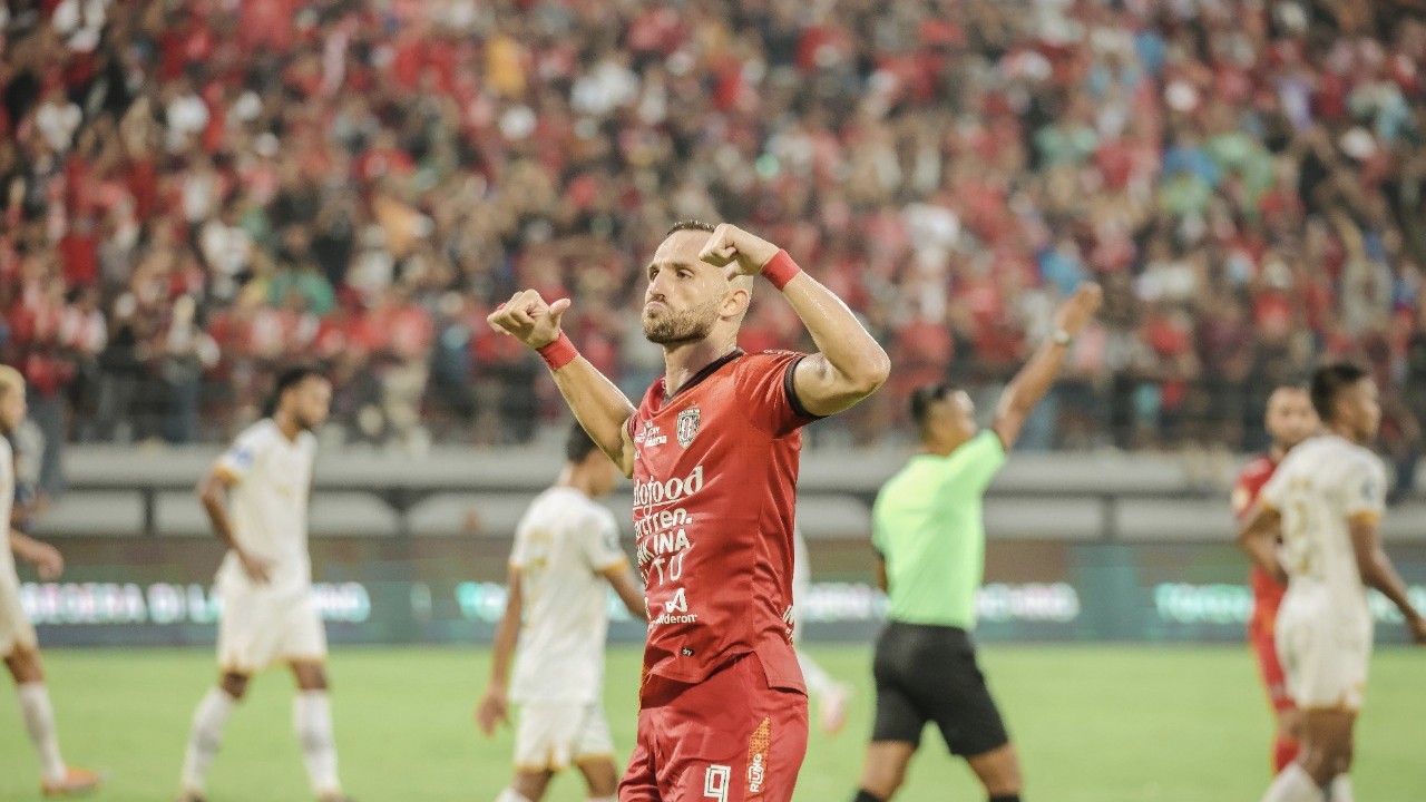 Striker Bali United, Ilija Spasojevic