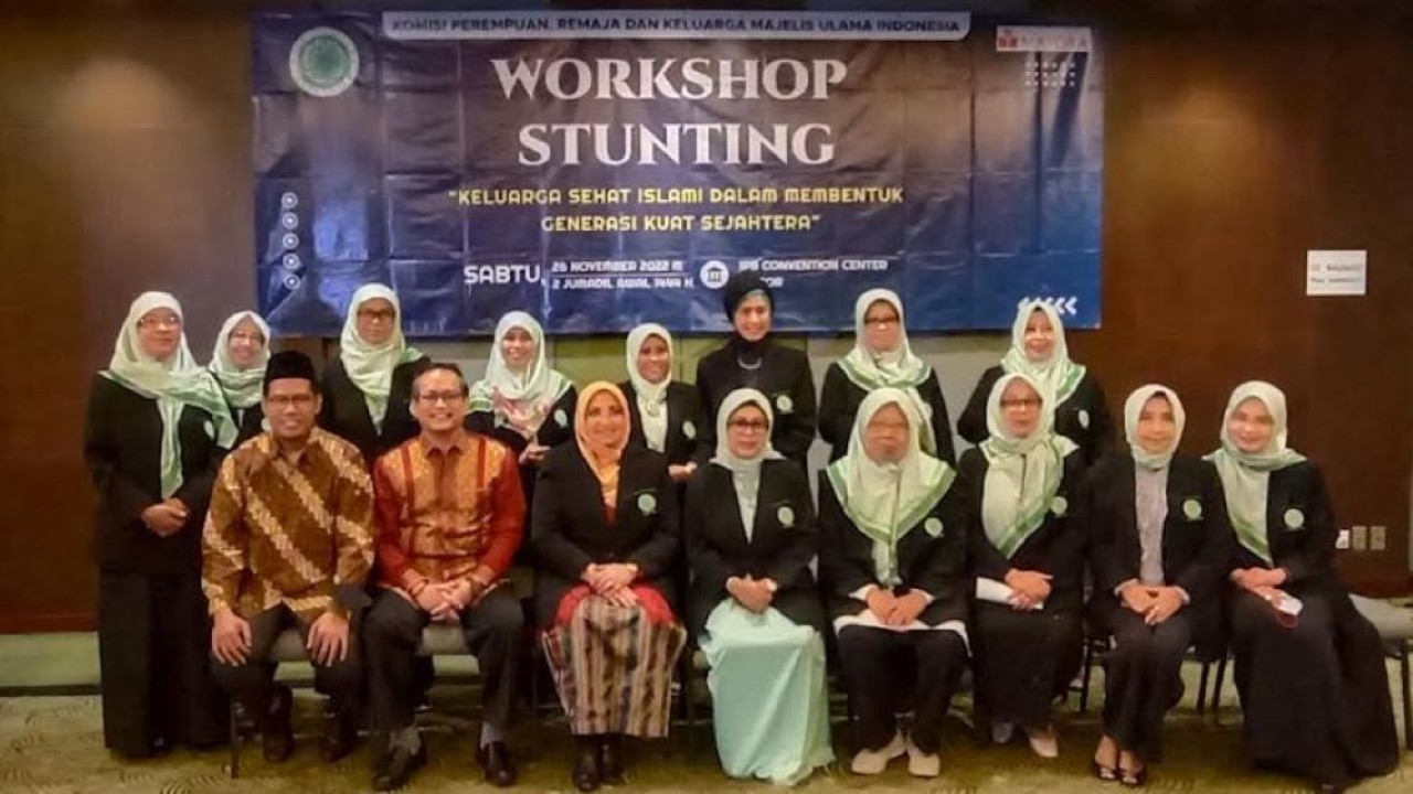 Komisi Perempuan, Remaja dan Keluarga Majelis Ulama Indonesia (KPRK-MUI) menyelenggarakan workshop stunting dengan tema 'Keluarga Sehat Islami Dalam Membentuk Generasi Kuat Sejahtera', di IPB Convention Center, Bogor, Jawa Barat (Jabar), pada Sabtu, (26/11/2022). (Adiantoro/NTV)
