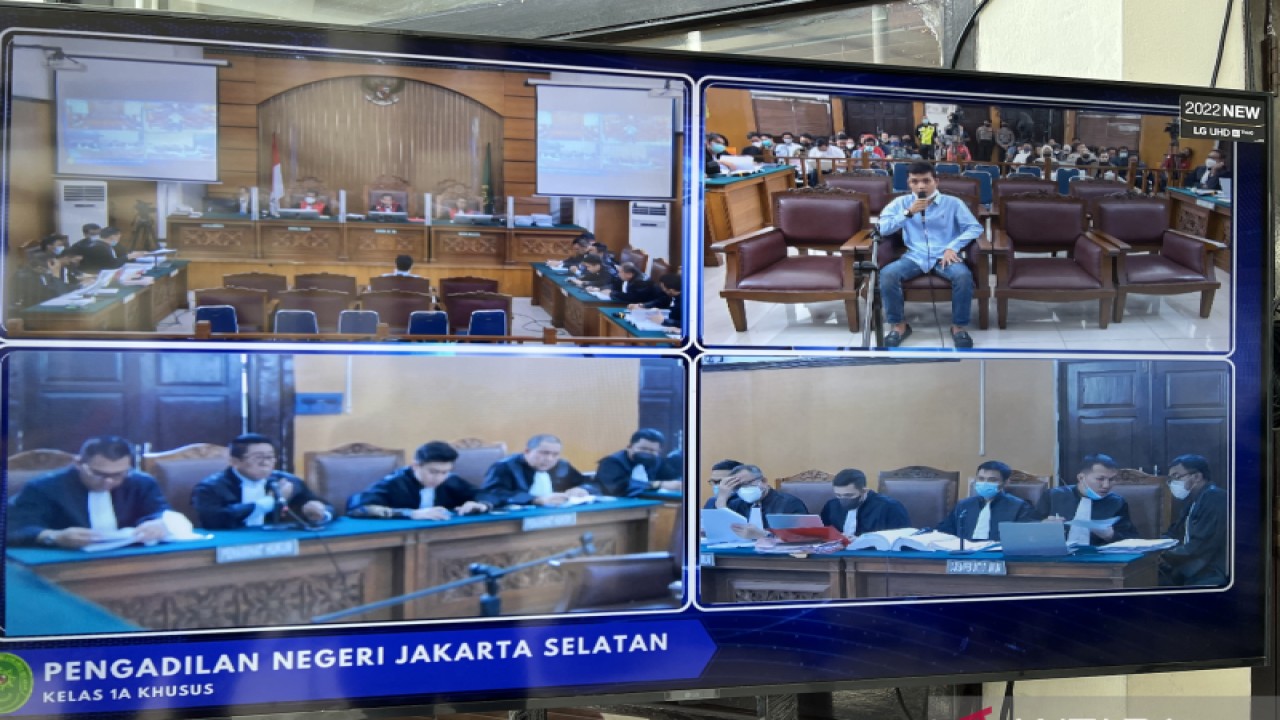 Suasana persidangan kasus penghalangan penyidikan di Pengadilan Negeri Jakarta Selatan, Jakarta, Kamis (24/11/2022). ANTARA/Putu Indah Savitri