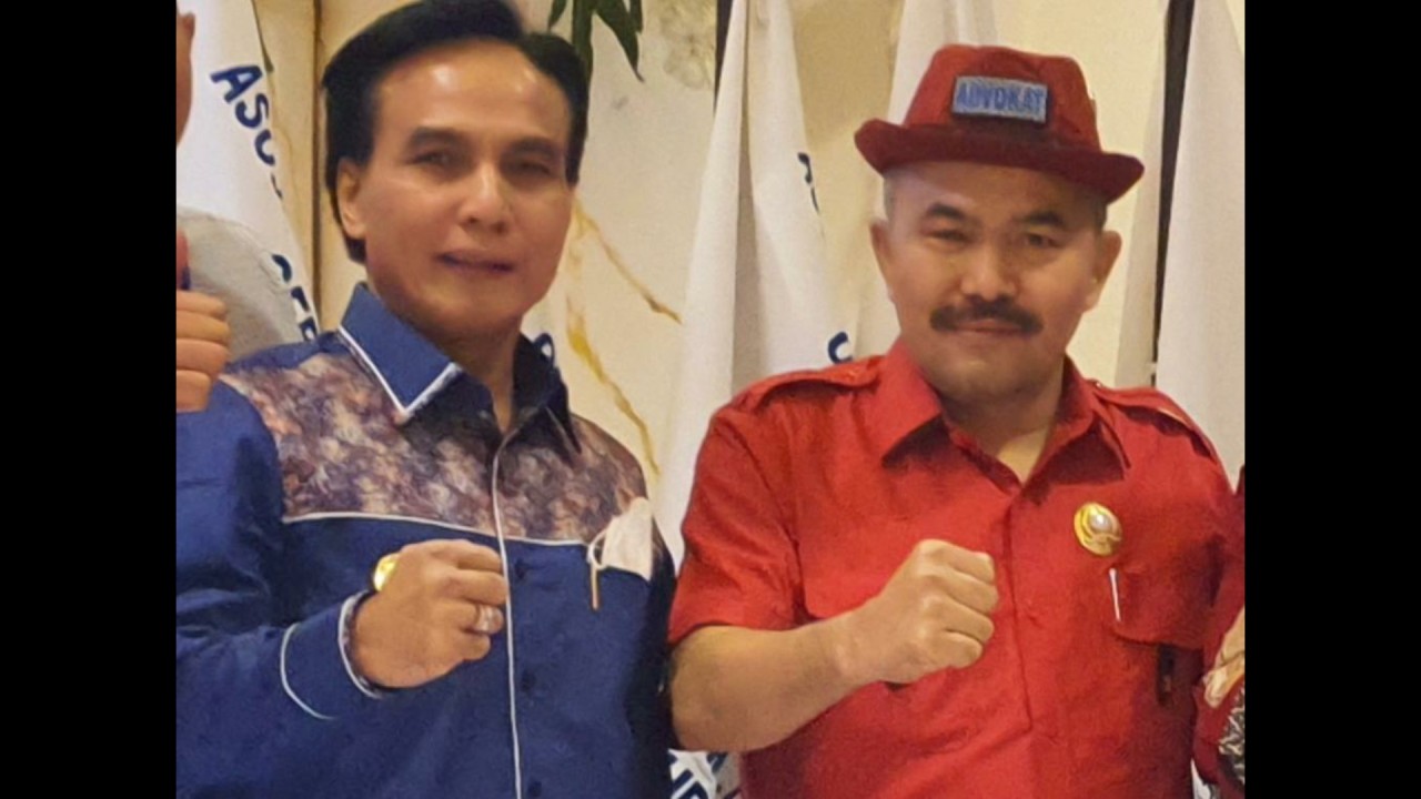 Tim kuasa hukum keluarga Yosua, Johanes Raharjo dan Kamarudin Simanjuntak. (Net)