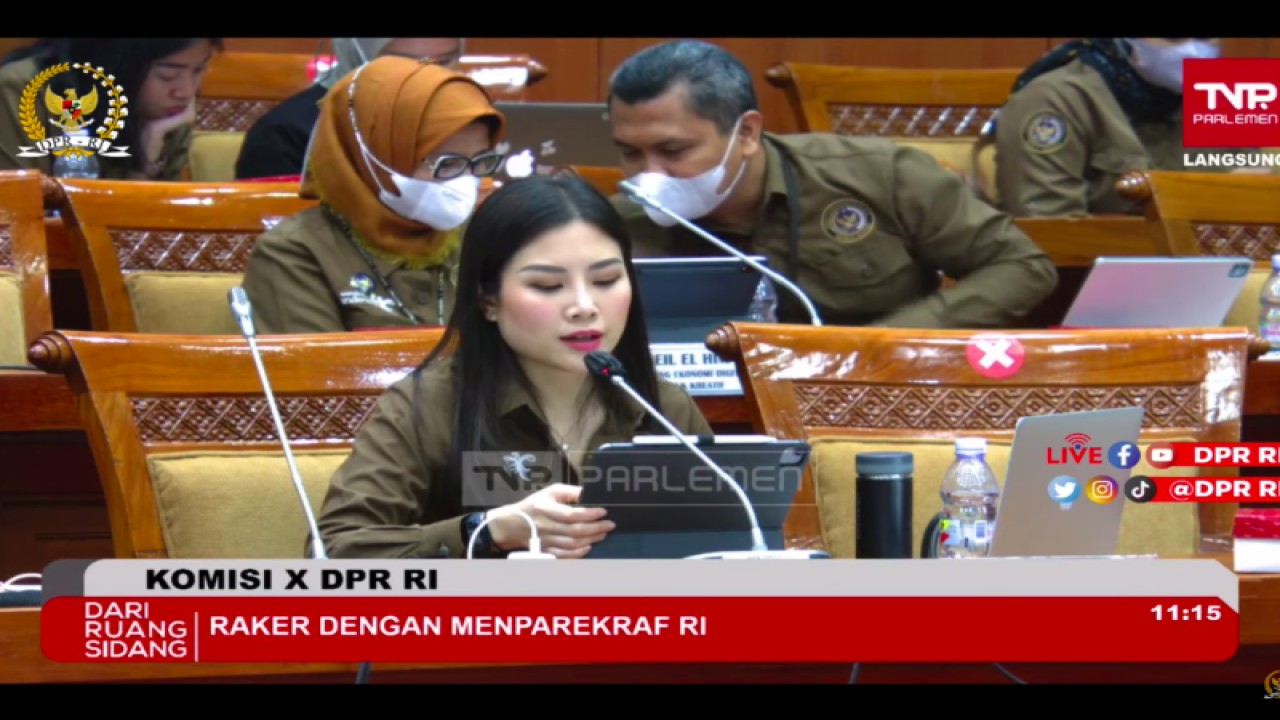 Tangkapan virtual Wakil Menteri Pariwisata dan Ekonomi Kreatif Angela Tanoesoedibjo ketika rapat kerja bersama Komisi X DPR, Jakarta, Rabu (23/11/2022). ANTARA/M. Baqir Idrus Alatas