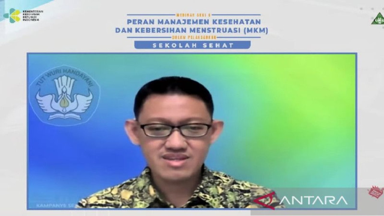 Tangkapan layar - Zulkarnaen H. Nugroho dari Tim Pembina UKS Pusat Direktorat Jenderal PAUD, Pendidikan Dasar, dan Pendidikan Menengah Kemendikbudristek dalam diskusi "Peran Manajemen Kesehatan dan Kebersihan Menstruasi (MKM) dalam Pelaksanaan Sekolah Sehat", Kamis (17/11/2022) (FOTO ANTARA/Suci Nurhaliza)