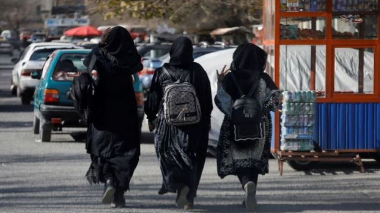 Ilustrasi. Puluhan universitas swasta di Afghanistan berisiko tutup dampak dari kebijakan Taliban melarang perempuan berkuliah. (Istimewa)