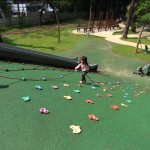 Anak-anak bermain di area Tebet Eco Park-1670836632