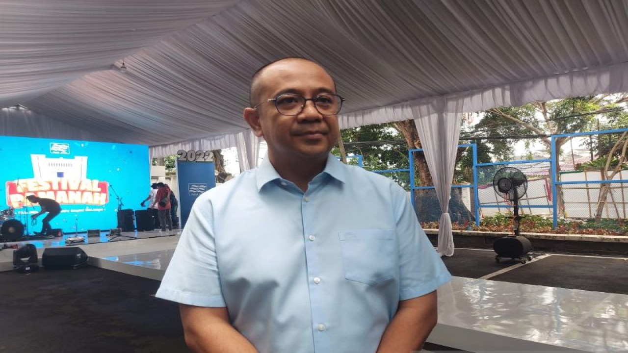 Direktur Utama Perumda PAM Jaya Arief Nasrudin dalam perayaan HUT ke-100 PAM Jaya di Jakarta, Jumat (23/12/2022). ANTARA/Mentari Dwi Gayati