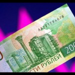 Arsip Foto - Uang kertas rubel Rusia terlihat di depan grafik saham yang turun dan naik dalam ilustrasi ini yang diambil Selasa (1/3/2022). ANTARA/REUTERS/Dado Ruvic/am.-1670921849