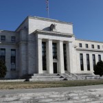 Arsip - Gedung Dewan Federal Reserve di Constitution Avenue digambarkan di Washington, AS, 19 Maret 2019. ANTARA/REUTERS/Leah Millis-1671073594