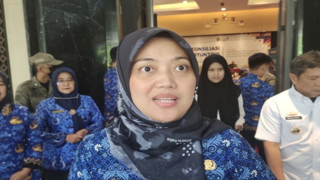 Wakil Gubernur Lampung Chusnunia Chalim saat memberi keterangan. ANTARA/Ruth Intan Sozometa Kanafi.