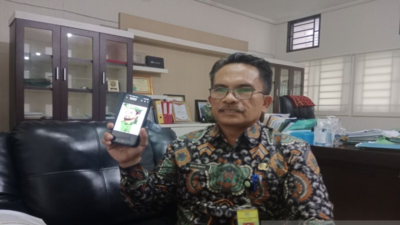 Kepala Dinsos Siak, Provinsi Riau, Wan Idris di Siak, Jumat (9/12/2022) menyampaikan pihaknya telah melakukan verifikasi data ekstrem. Selanjutnya diminta dilakukan musyawarah Kampung untuk validasi. (FOTO ANTARA/Bayu Agustari Adha)