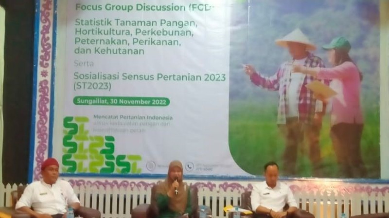 Kepala BPS Kabupaten Bangka Dewi Savitri saat memaparkan agenda sensus pertanian 2023 mendatang (ANTARA/Kasmono)