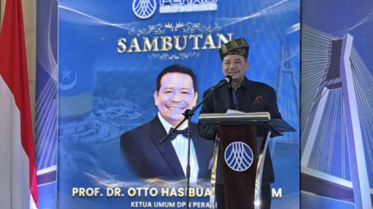 Ketua Umum Dewan Pimpinan Nasional Peradi Prof. Dr. Otto Hasibuan, SH.MM