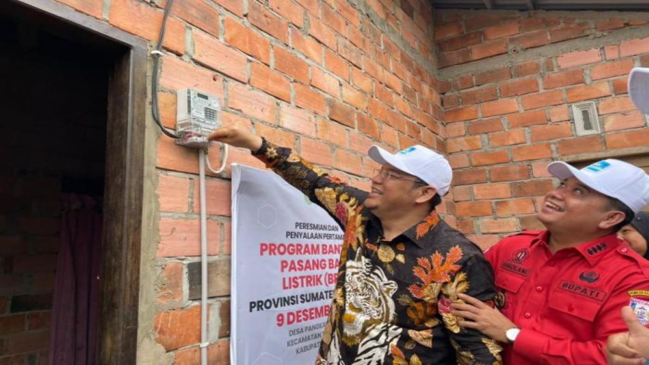 Sebanyak 2.412 kepala rumah tangga di Provinsi Sumatera Selatan mendapatkan listrik gratis dari Pemerintah melalui program BPBL yang kini sudah terpasang 100 persen. (Istimewa/Kementerian ESDM)