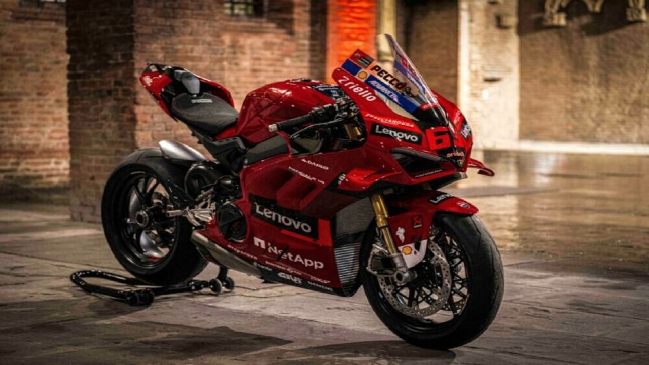 Motor replika dari Ducati Panigale V4 2022 Wolrd Champion yang dijual secara terbatas (ANTARA/Ho)