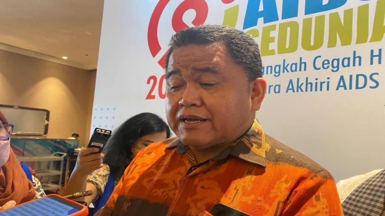 Direktur Jenderal P2P Kemenkes Maxi Rein Rondonuwu saat ditemui ANTARA usai Peringatan Hari AIDS Sedunia 2022 yang diikuti di Jakarta, Kamis (1/12/2022). (ANTARA/Hreeloita Dharma Shanti)