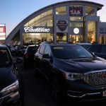 Foto Dokumen: Kendaraan mobil merek milik General Motors Company terlihat di dealer mobil di Queens, New York, AS, 16 November 2021. ANTARA/REUTERS/Andrew Kelly-1672908396