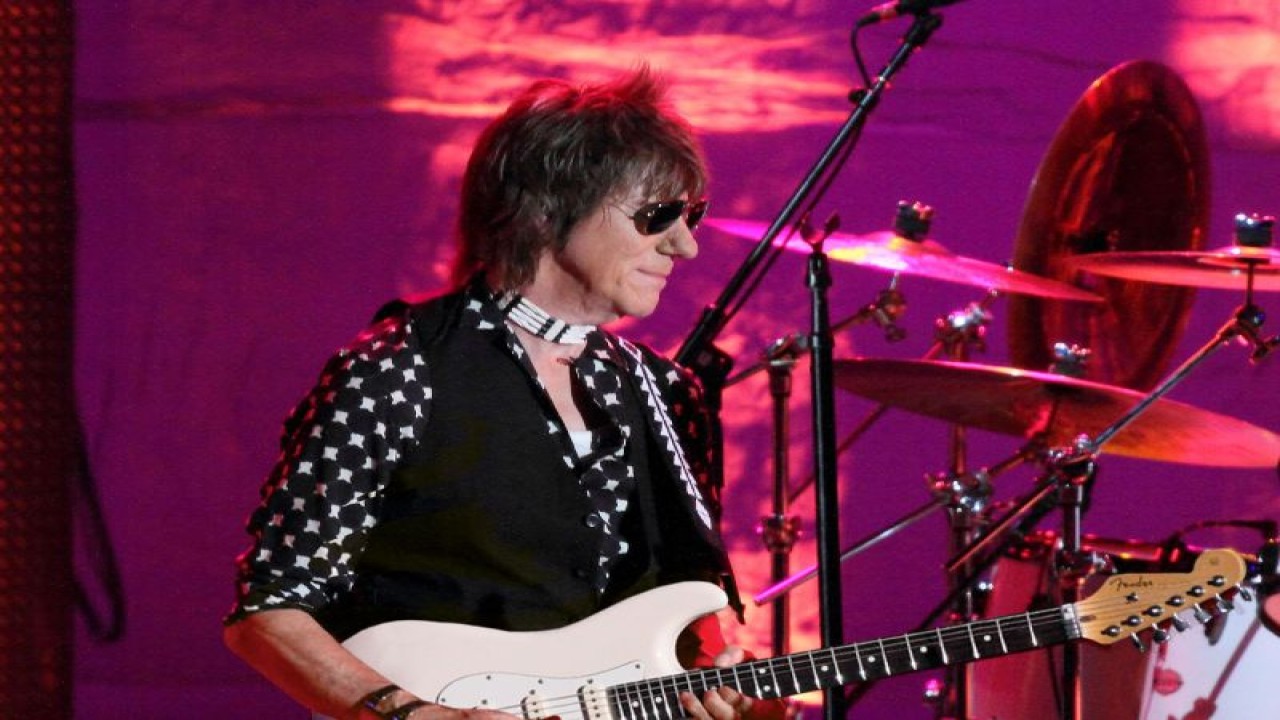 Gitaris Jeff Beck. (twitter.com/jeffbeckmusic)