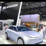 Ilustrasi kendaraan konsep Hyundai FE Fuel Cell Concept dipajang di International Consumer Electronics Show Asia (CES Asia 2017) di Shanghai, China (7/6/2017).-1672628586