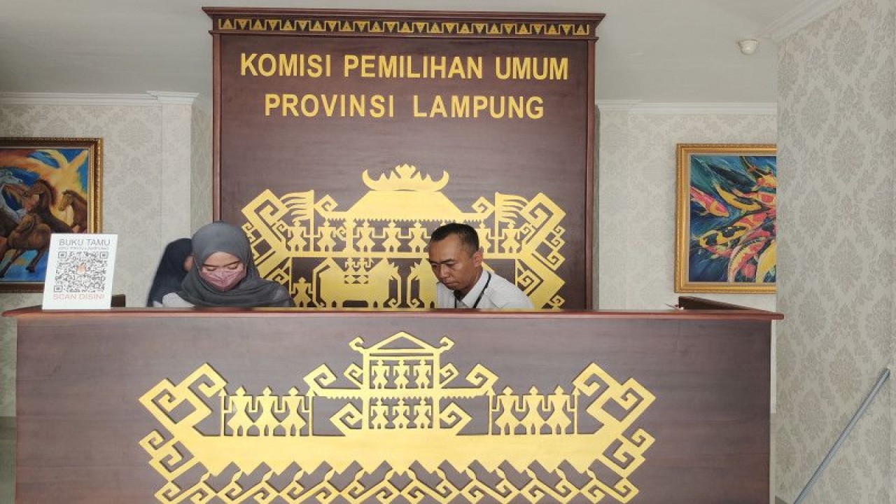 Kantor Komisi Pemilahan Umum (KPU) Lampung. Bandarlampung, Senin, (16/1/2023). (ANTARA/Dian Hadiyatna)