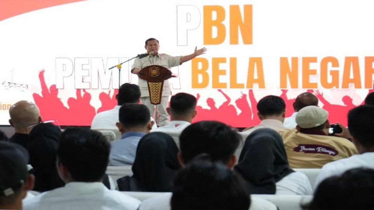 Menteri Pertahanan Prabowo Subianto ketika meluncurkan program Pemuda Bela Negara di Belawan, Medan, Sumut, Sabtu (28/1/2023). ANTARA/HO-Diskominfo Kota Medan