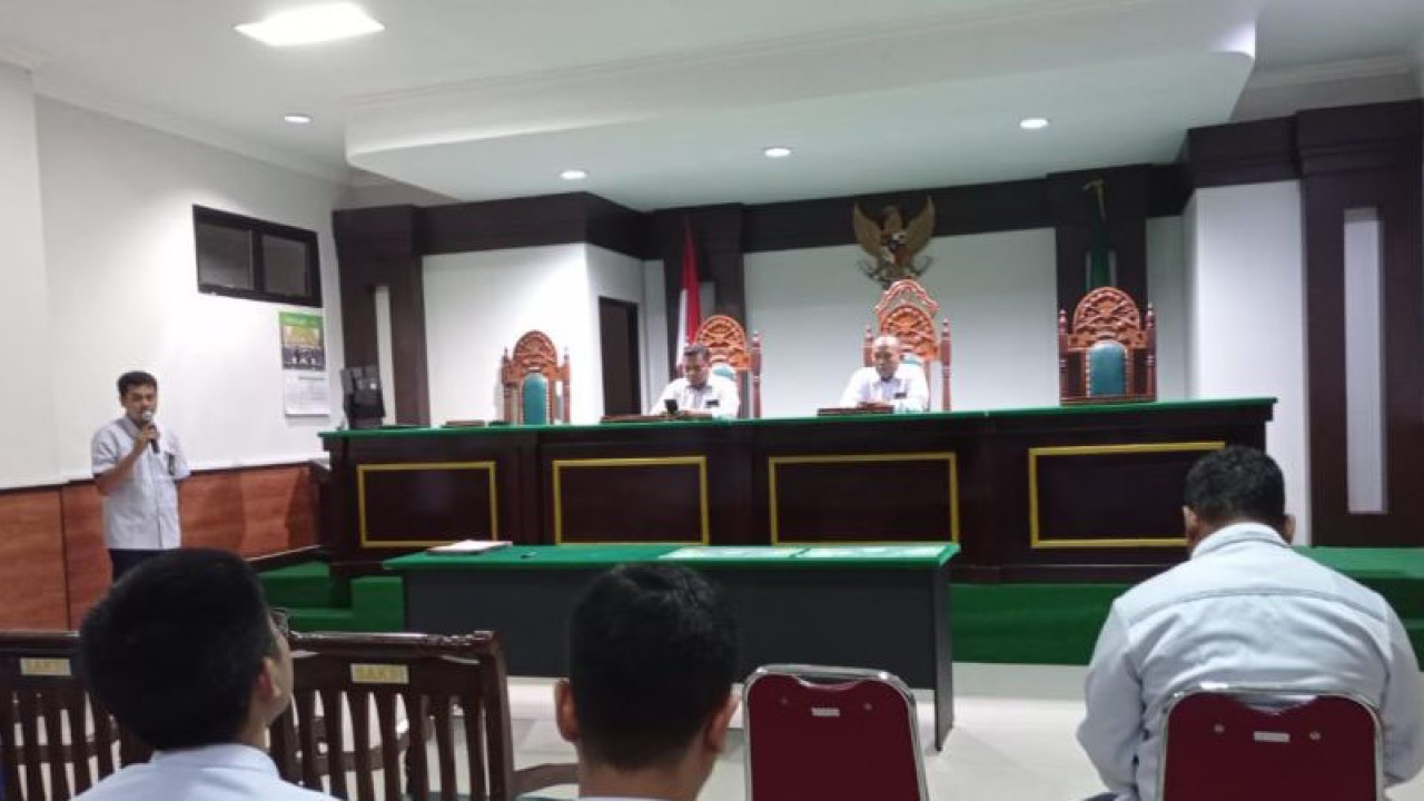 Suasana diruang sidang pengadilan agama kelas IB Manokwari (ANTARA/Tri Adi Santoso)