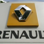 Renault-1673077135