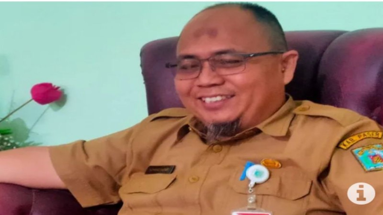 Kepala Dinas Lingkungan Hidup (DLH) Kabupaten Paser Achmad Safari. (ANTARA/R. Wartono)