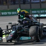 Hamilton sebut kekompakan tim jadi amunisi kemenangan di 2023-1676516627