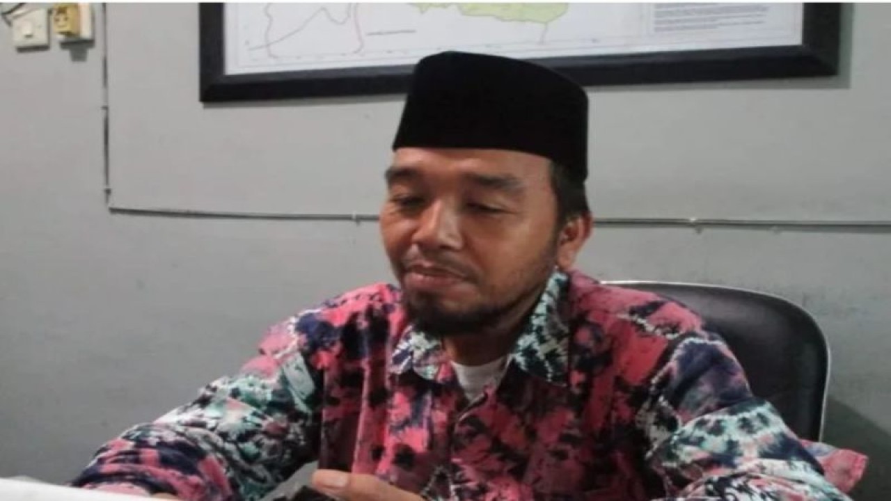 Plt. Kepala Seksi Penyelenggara Haji dan Umrah (PHU) Kantor Kementerian Agama (Kankemenag) Kabupaten Balangan Rahmadi saat ditemui di kantornya, Senin (6/2/2023). ANTARA/Ragil Darmawan