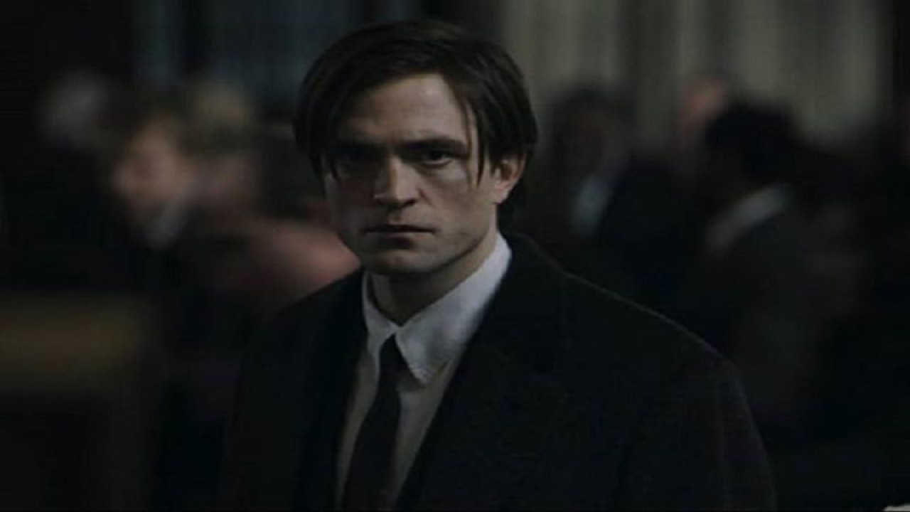 Robert Pattinson sebagai Bruce Wayne/Batman dalam cuplikan trailer "The Batman" (2021) (Twitter/wbpictures)