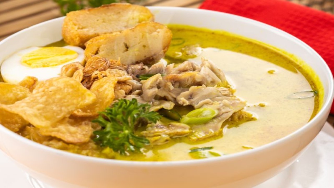 Soto ayam kuning (ANTARA/HO-Kobe Boga Utama)