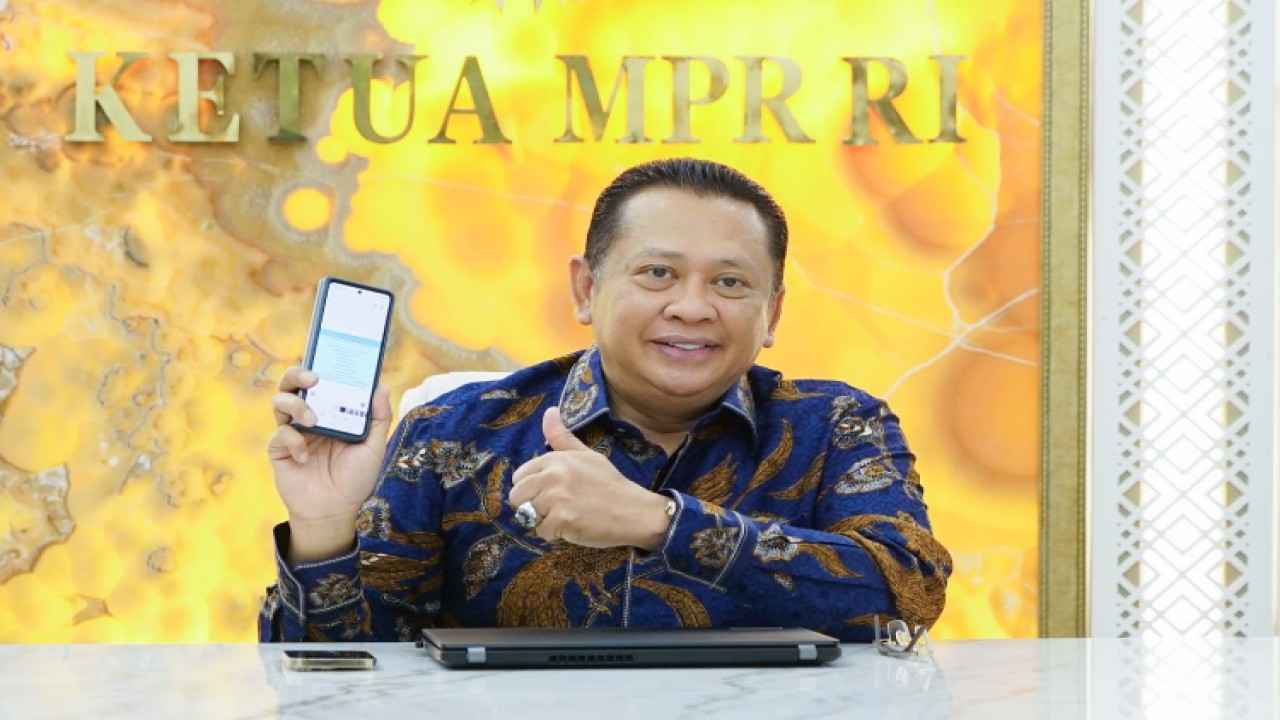 Ketua MPR RI Bambang Soesatyo melaporkan Surat Pemberitahuan Tahunan Pajak Penghasilan Tahun 2022 melalui aplikasi daring e-Filing di hari libur nasional, di hari puasa pertama/Dok MPR