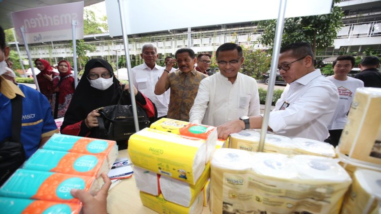 Suasana bazar di Kementerian Pekerjaan Umum dan Perumahan Rakyat (PUPR). (ANTARA/HO-Sinar Mas)