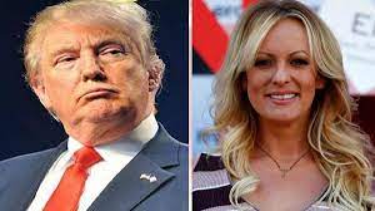 Donald Trump dan bintang film porno AS Stormy Daniels/ist