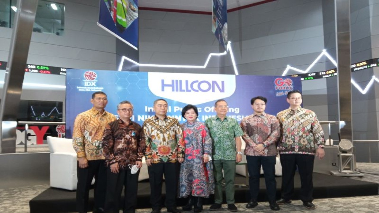 Konferensi pers PT Hillcon Tbk (kode saham: HILL) di Main Hall Bursa Efek Indonesia (BEI), Jakarta, Rabu. (ANTARA/ Muhammad Heriyanto)