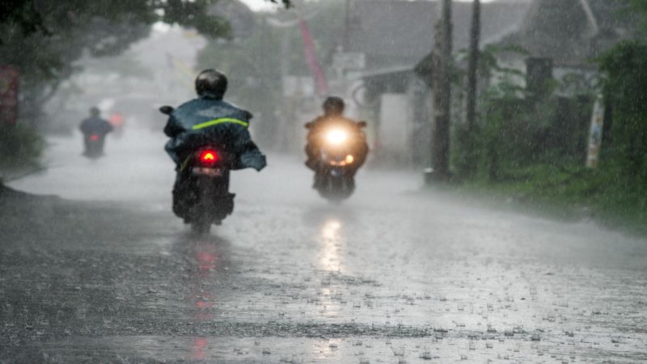 Ilustrasi musim hujan di Yogyakarta. (ANTARA/Reuters)