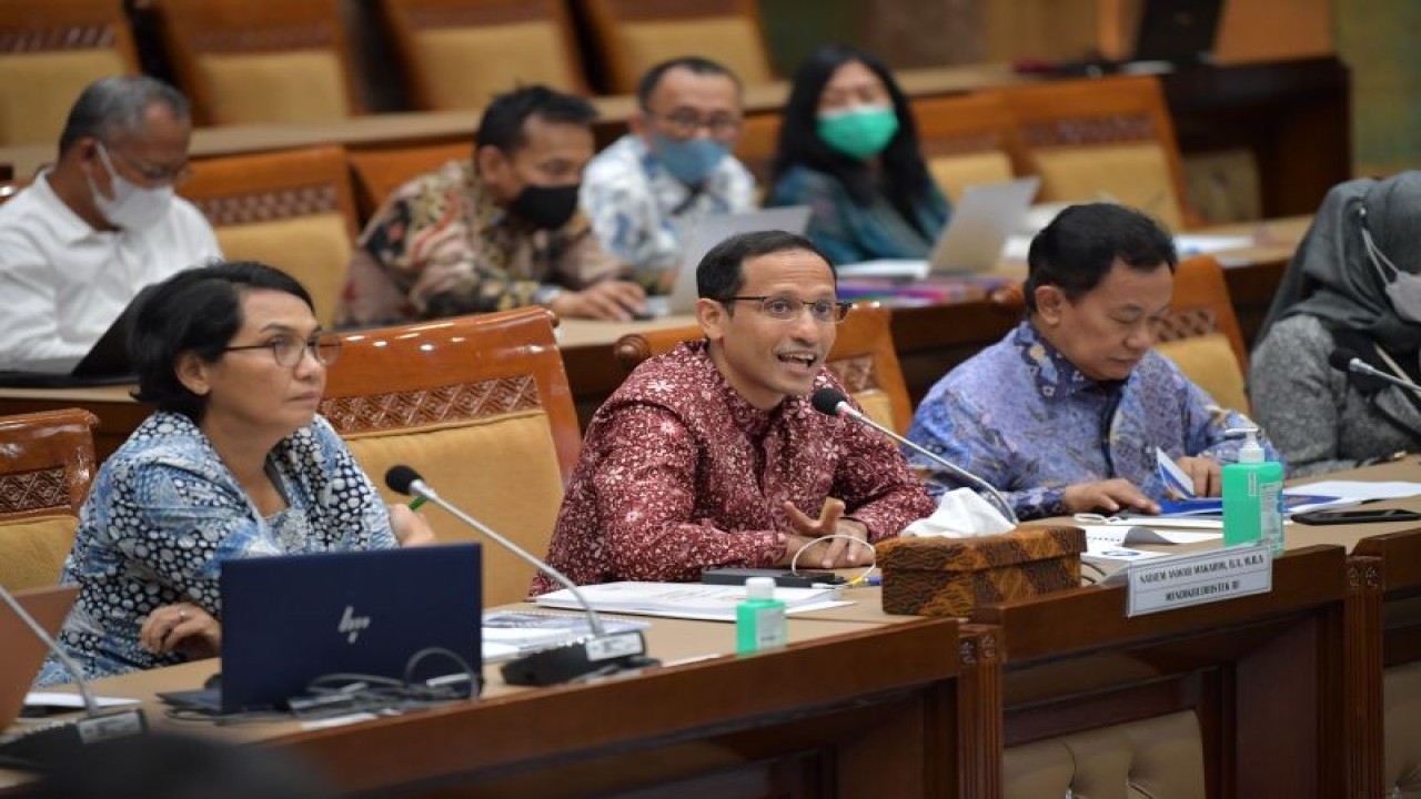 Menteri Pendidikan, Kebudayaan, Riset dan Teknologi (Mendikbudristek) Nadiem Anwar Makarim di Jakarta, Jumat (31/3/2023). (ANTARA/HO-Kemendikbudristek)