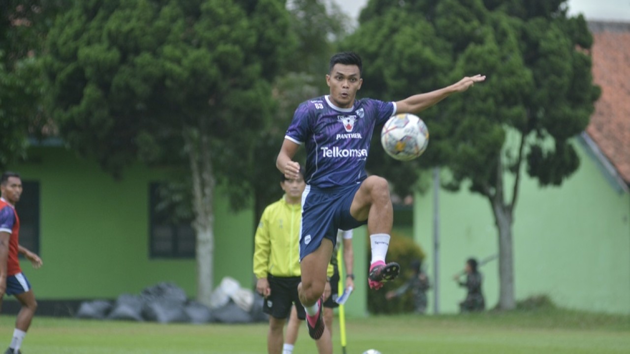 Pemain Persib, Rachmat Irianto