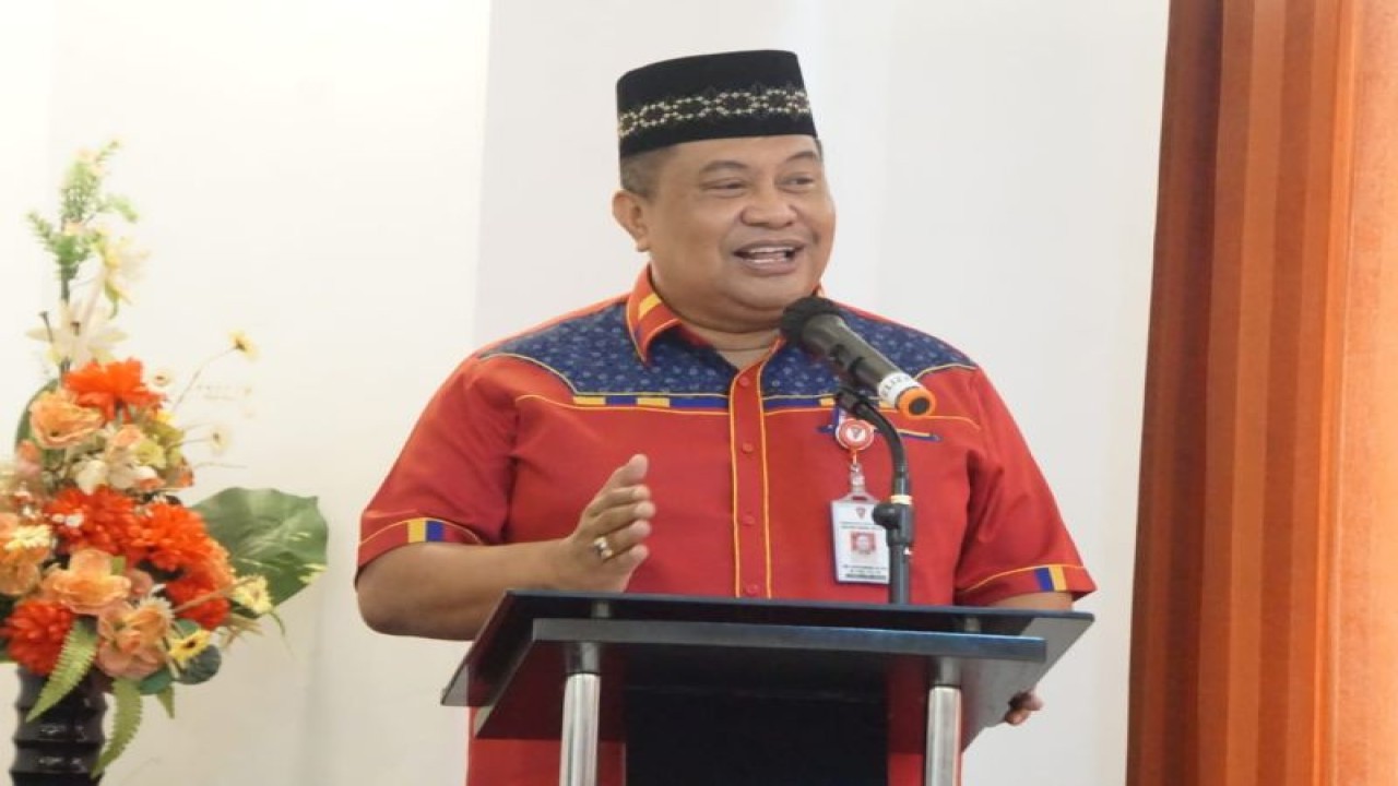 Sekretaris Kota Ambon, Agus Ririmasse. ANTARA/Penina F Mayaut.