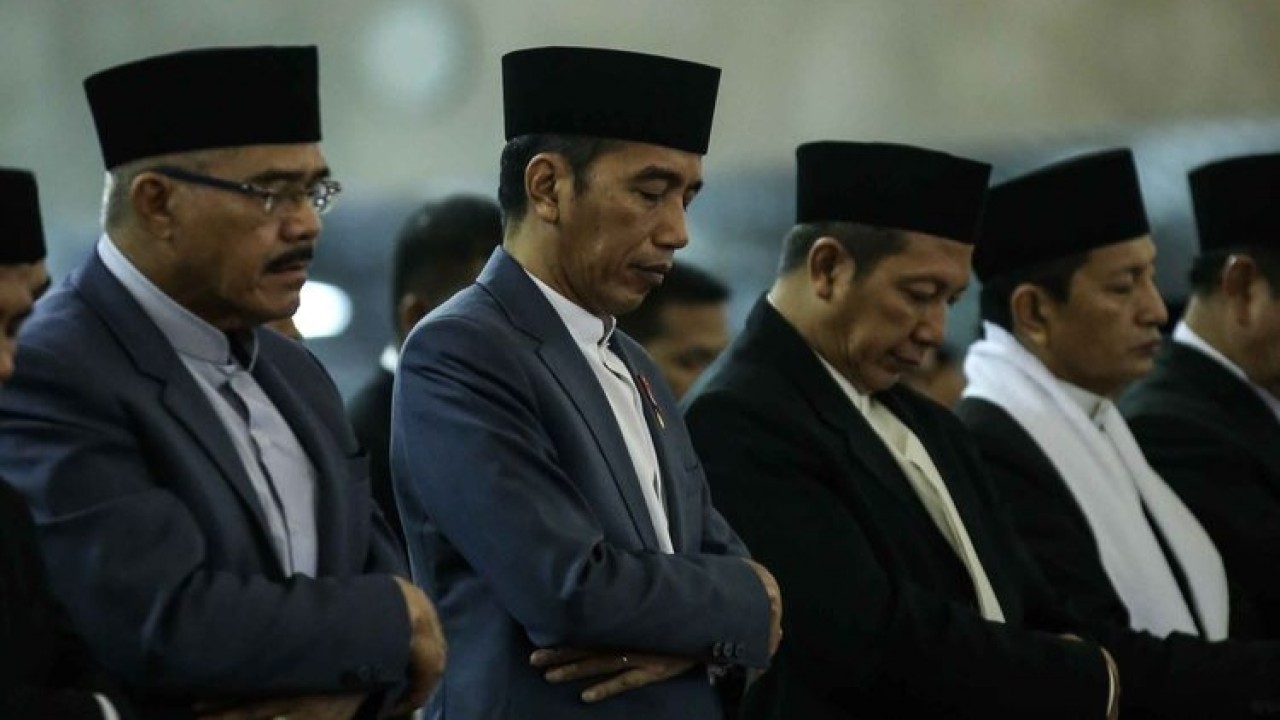 Presiden Jokowi salat id. (Net)